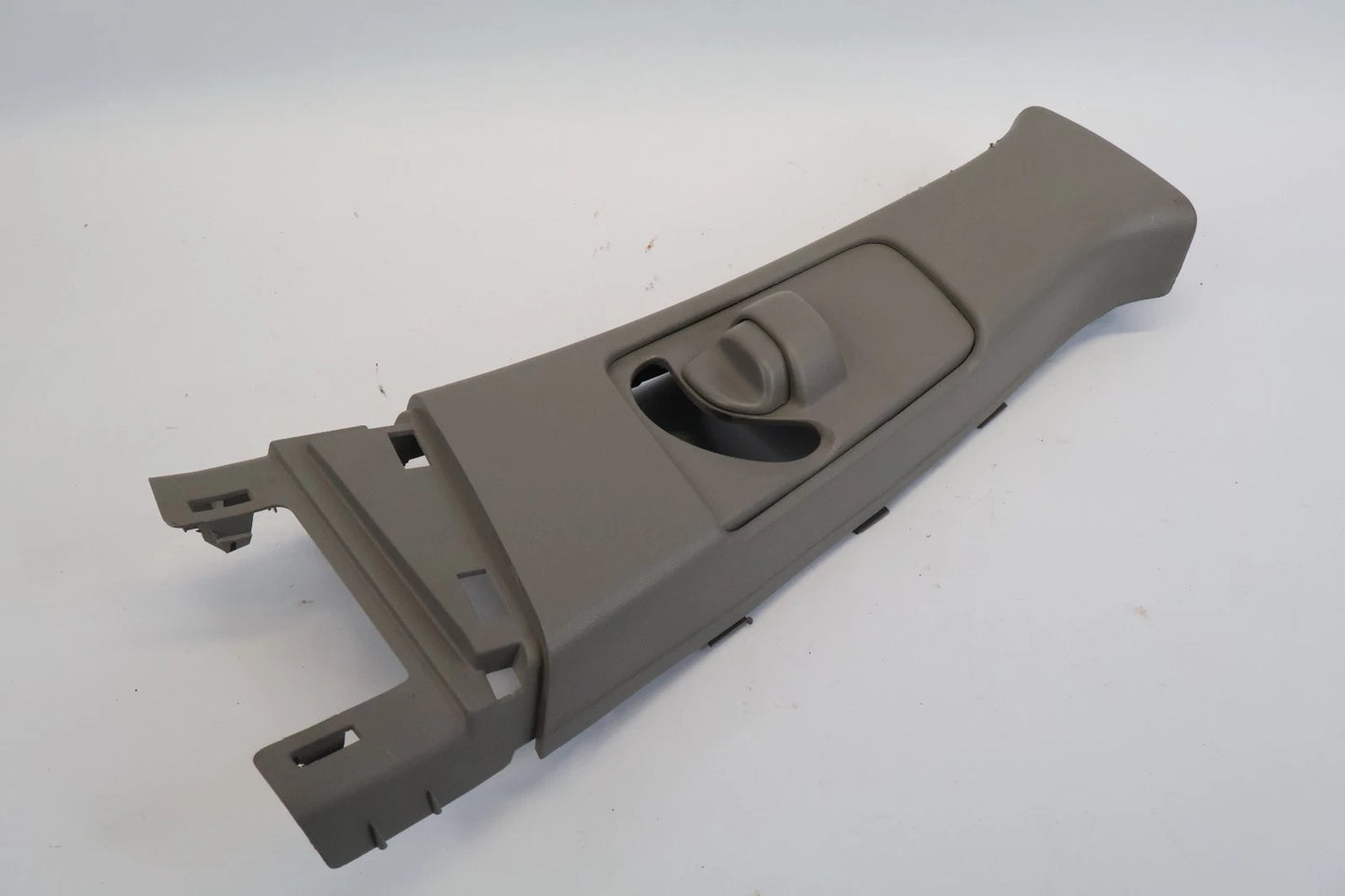 2008-2012 HONDA ACCORD LEFT UPPER B PILLAR COVER TRIM W/ SEAT BELT ADJUSTER OEM