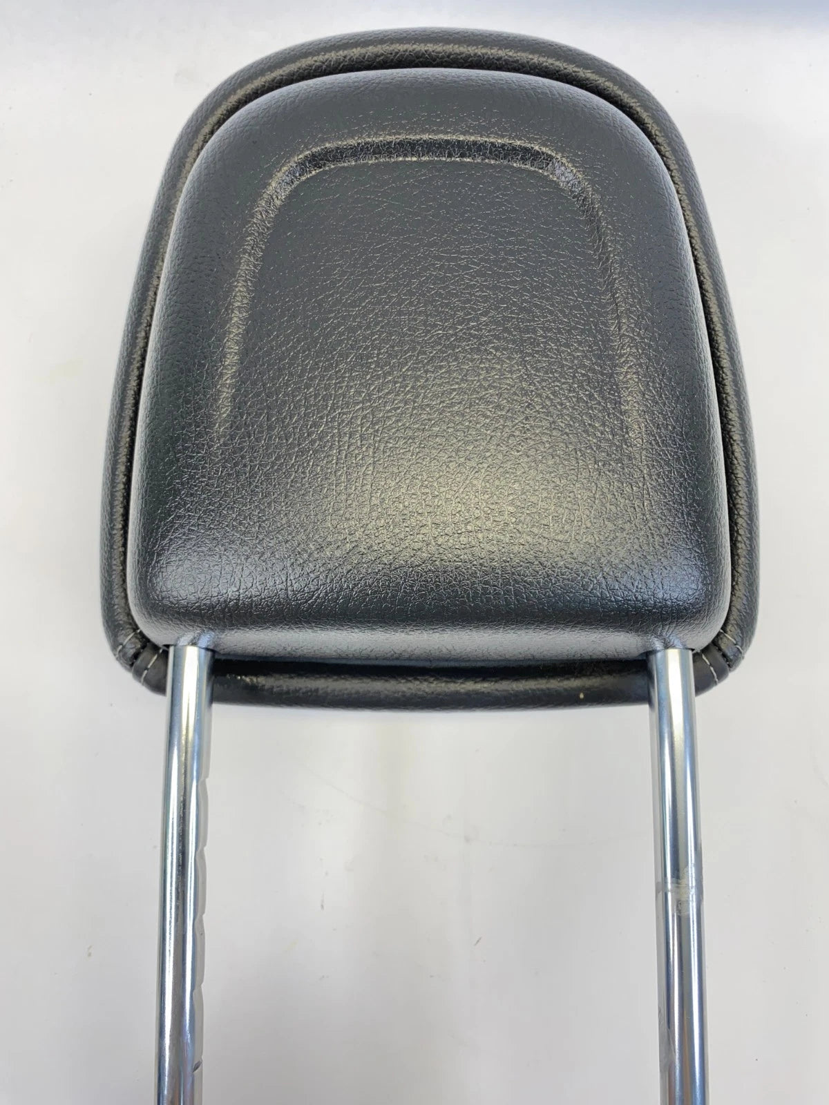 2011-2015 KIA SORENTO FRONT LEFT DRIVER ACTIVE HEADREST HEAD REST OEM