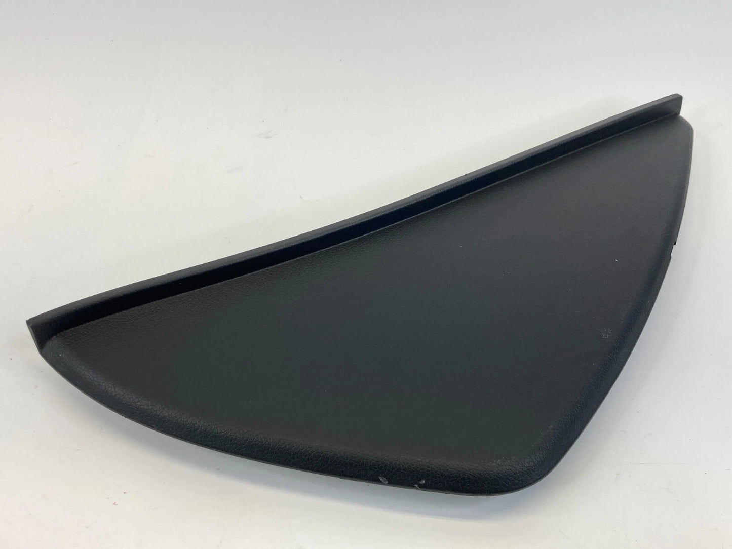 2011-2014 HYUNDAI SONATA RIGHT SIDE DASH END CAP COVER PANEL TRIM 84767-3S010