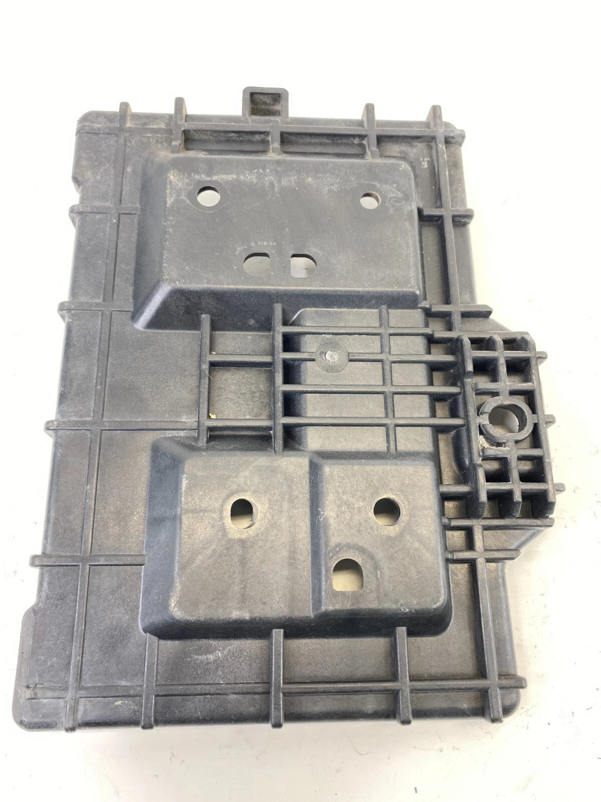 2009-2011 KIA BORREGO 3.8L BATTERY TRAY CARRIER HOLDER BRACKET OEM 37150-2J800