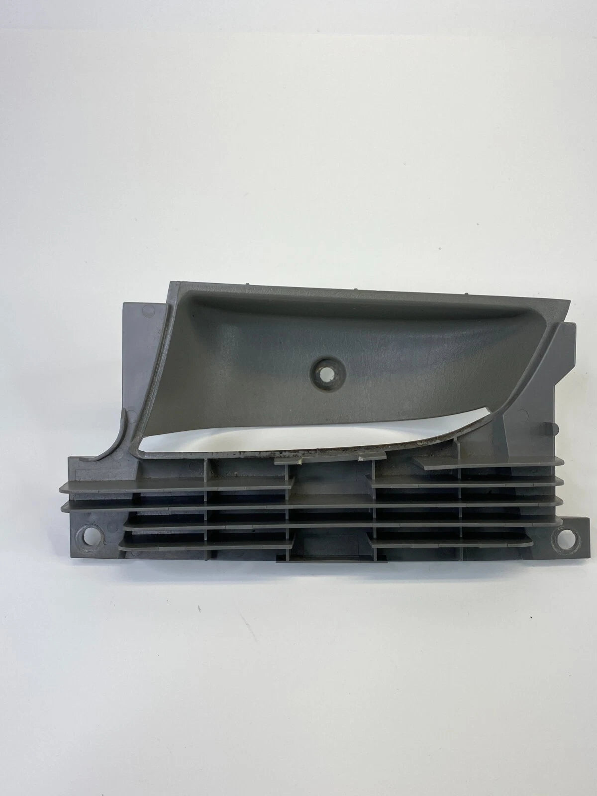 2004-2010 TOYOTA SIENNA FRONT LEFT INTERIOR DOOR PULL HANDLE BEZEL COVER OEM