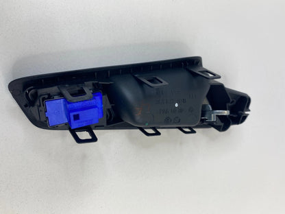 09 10 VW PASSAT SEDAN FRONT LEFT SIDE INNER DOOR HANDLE W LOCK SWITCH 3C1837113D