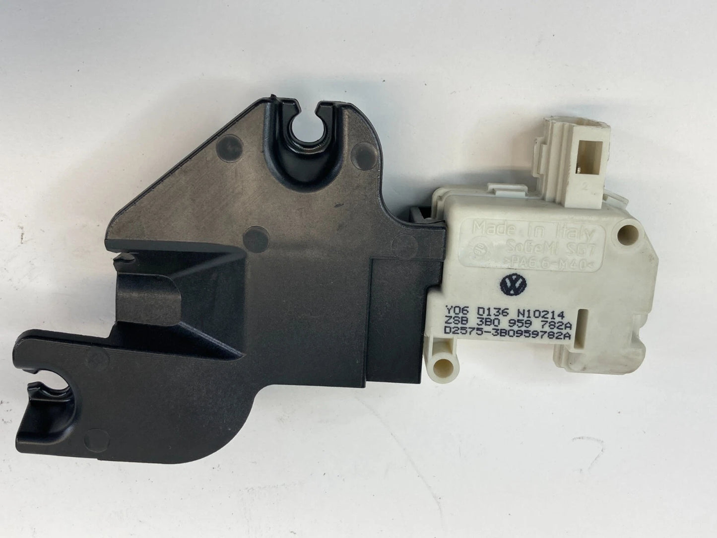 05-11 AUDI A6 QUATTRO GLOVE BOX DOOR RELEASE ACTUATOR MOTOR UNIT 3B0959782A OEM
