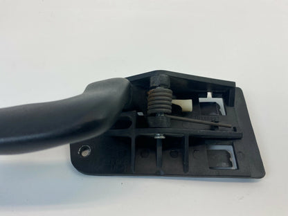 00-06 CHEVY TAHOE GMC YUKON REAR LEFT SIDE INTERIOR INNER DOOR HANDLE 15029903