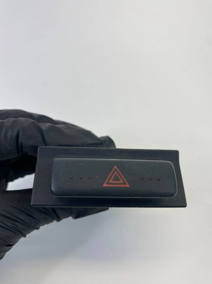 2000 2001 2002 MAZDA MPV HAZARD WARNING LIGHT SWITCH BUTTON LC62-66-4H0 OEM