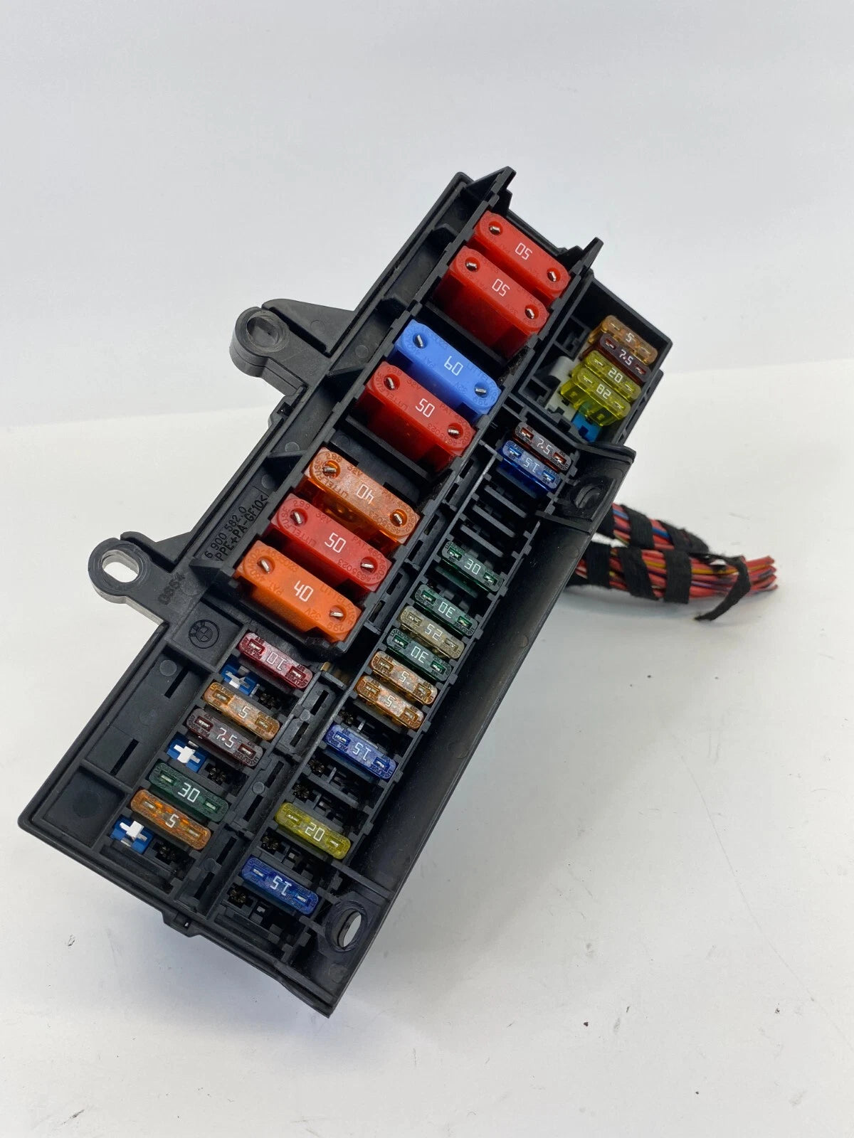 02-05 BMW 745I 745LI DASH RIGHT SIDE FUSE RELAY POWER DISTRIBUTION BOX 69005820