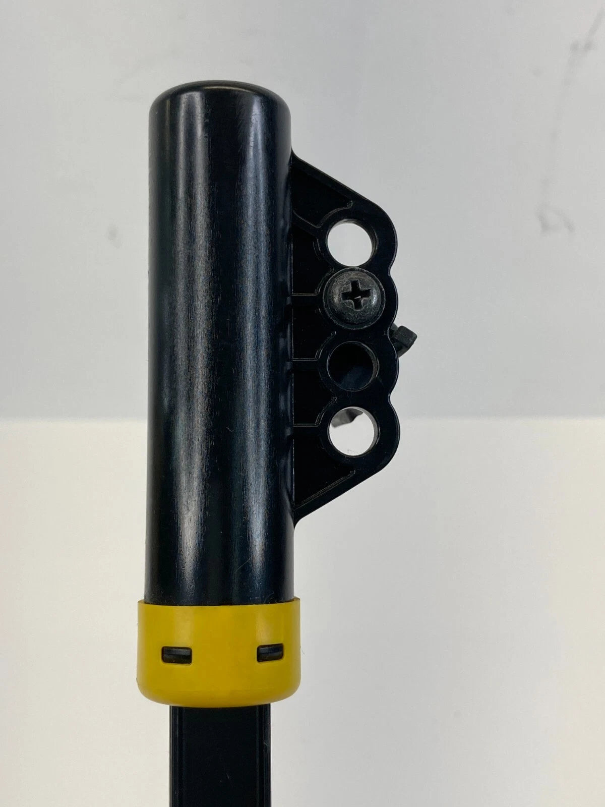 2011-2016 HYUNDAI ELANTRA SEDAN 4-DR GLOVE BOX SUPPORT AIR FRAME DAMPER ASSEMBLY