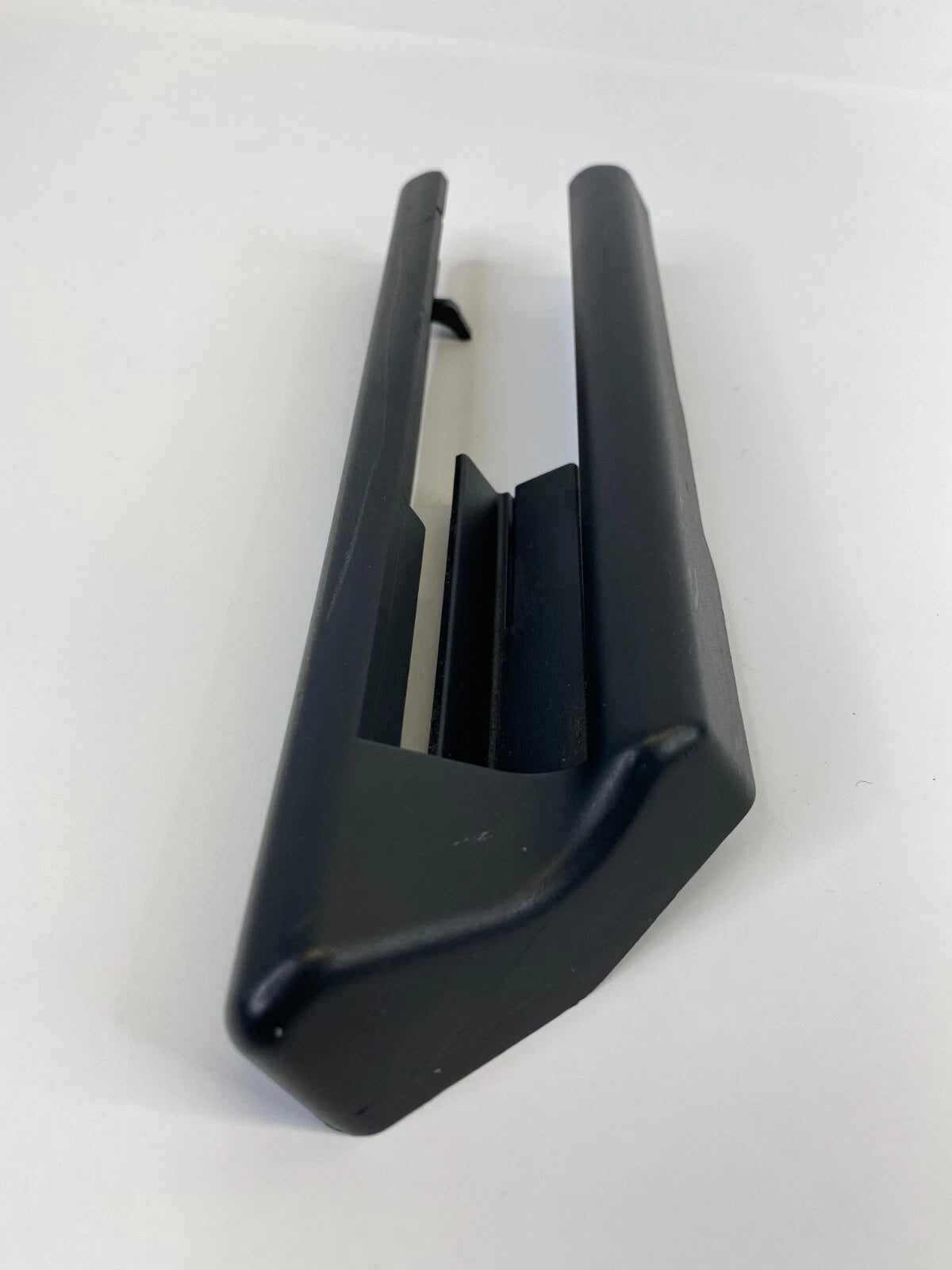 2004-2007 BMW 530I REAR RIGHT SEAT TRACK END COVER TRIM CAP 7007703608290 OEM