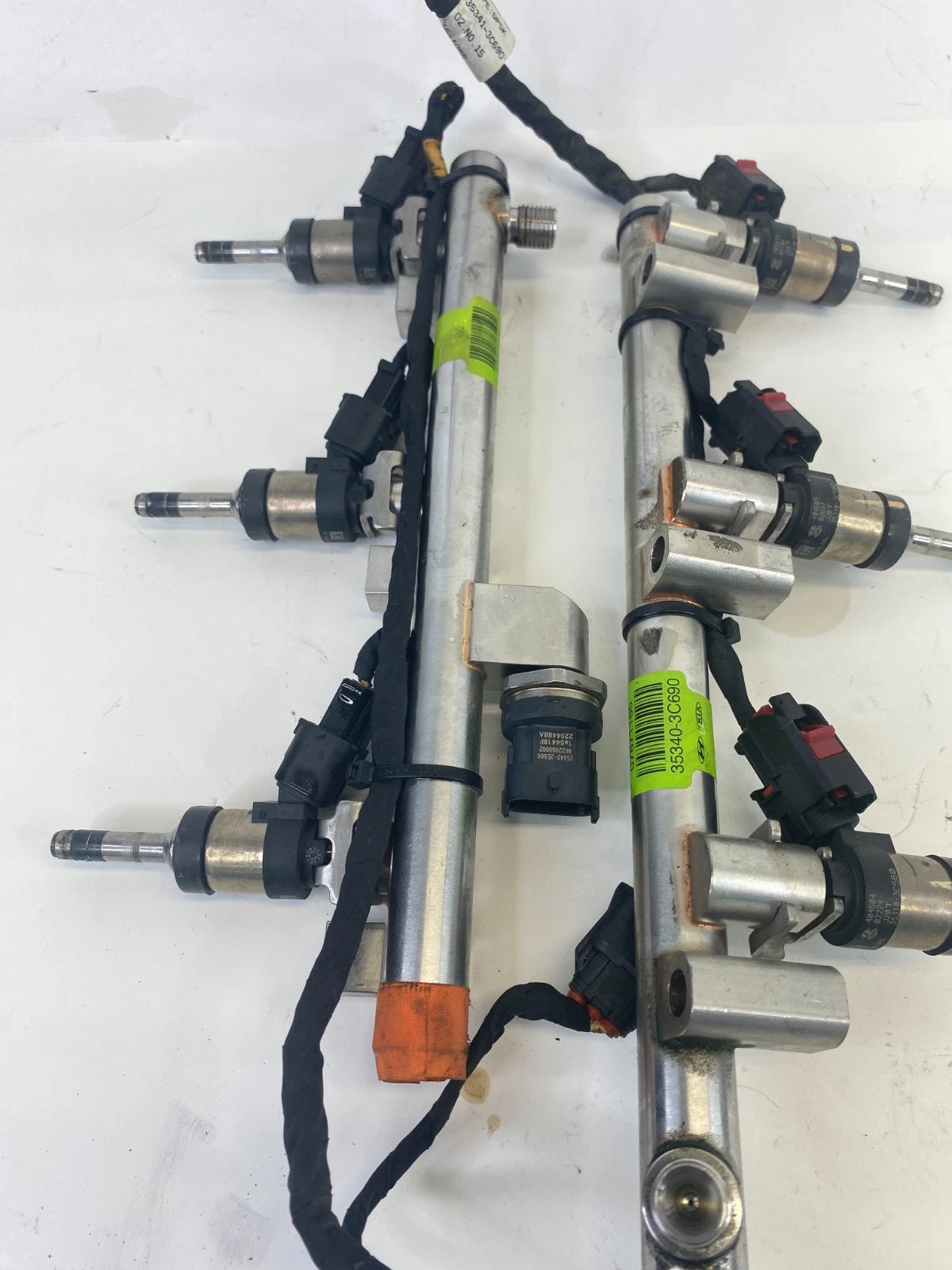 2015 2016 2017 2018 KIA SEDONA 3.3L V6 FUEL INJECTOR SET W/ RAIL 35310-3C560 OEM