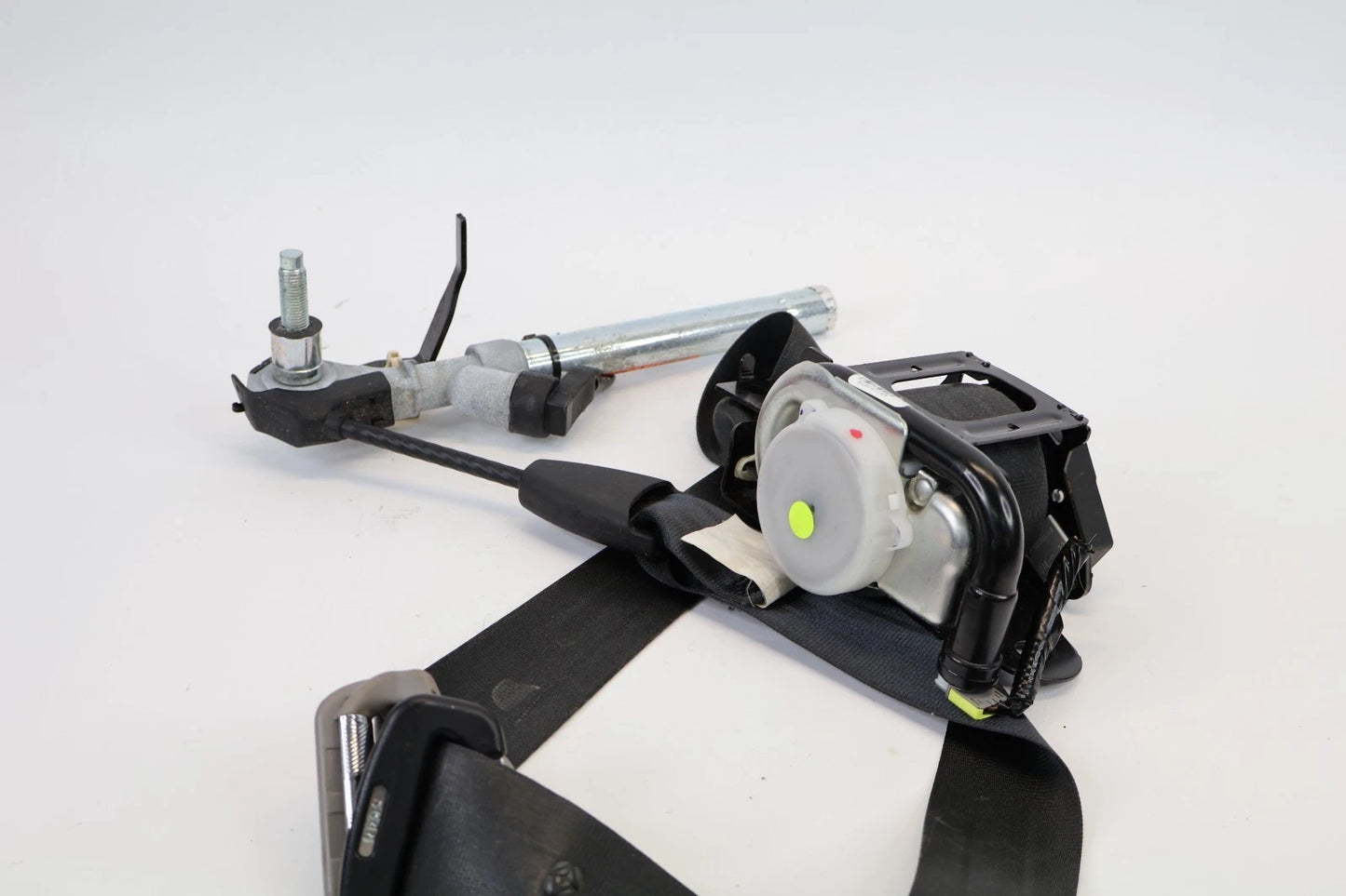 2016-2022 HONDA PILOT FRONT LEFT DRIVER SEAT BELT RETRACTOR W/ PRETENSIONER OEM
