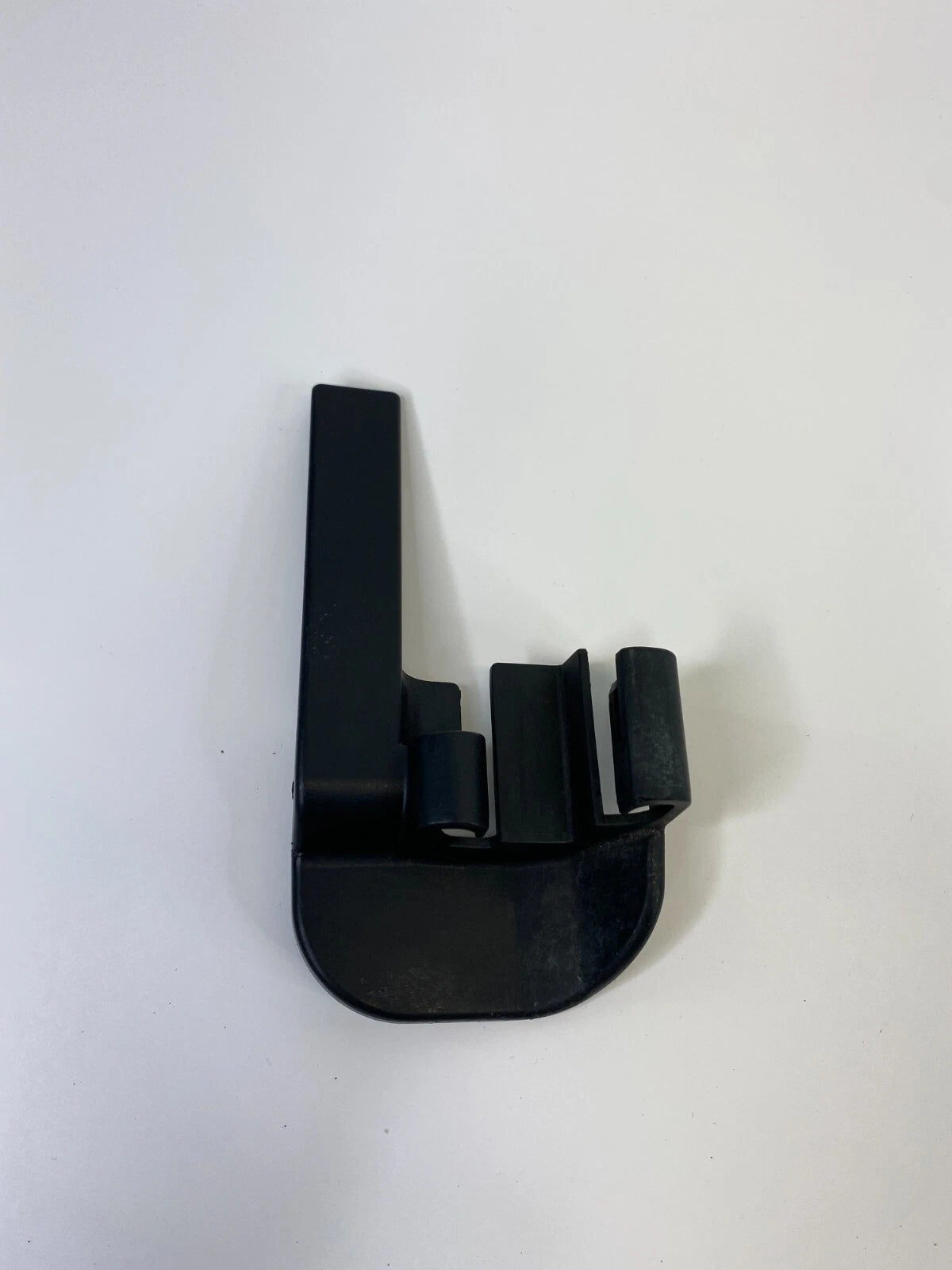 2009-2010 BMW 535I FRONT RIGHT SEAT TRACK INNER RAIL COVER TRIM CAP 52107007700