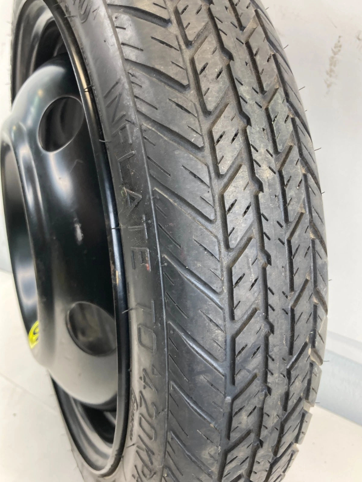 06-11 HYUNDAI ACCENT EMERGENCY SPARE TIRE WHEEL RIM COMPACT DONUT T115/70D15 R15