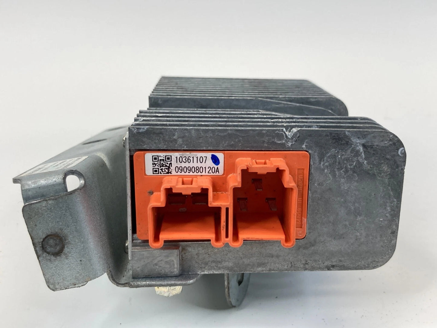 2008-2012 BUICK ENCLAVE 3.6L AC-DC POWER INVERTER MODULE ASSY UNIT 10361107 OEM