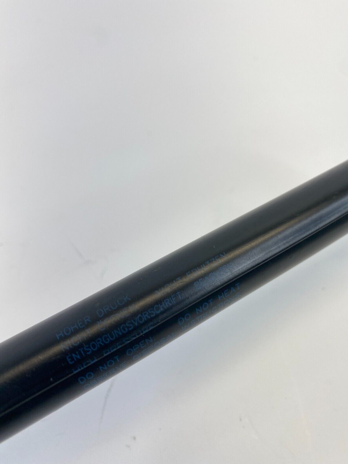 11-18 Volkswagen Jetta Sedan Rear Liftgate Lift Support Shock Struts 5C6-827-550