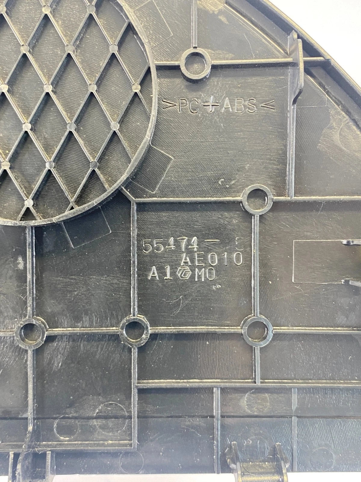2004-2010 TOYOTA SIENNA DASH CENTER SPEAKER COVER TRIM GRILLE 55474-AE010 OEM