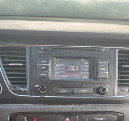 2015-2017 KIA SEDONA AM/FM RADIO RECEIVER CD DISC PLAYER 96160-A9000WAC OEM