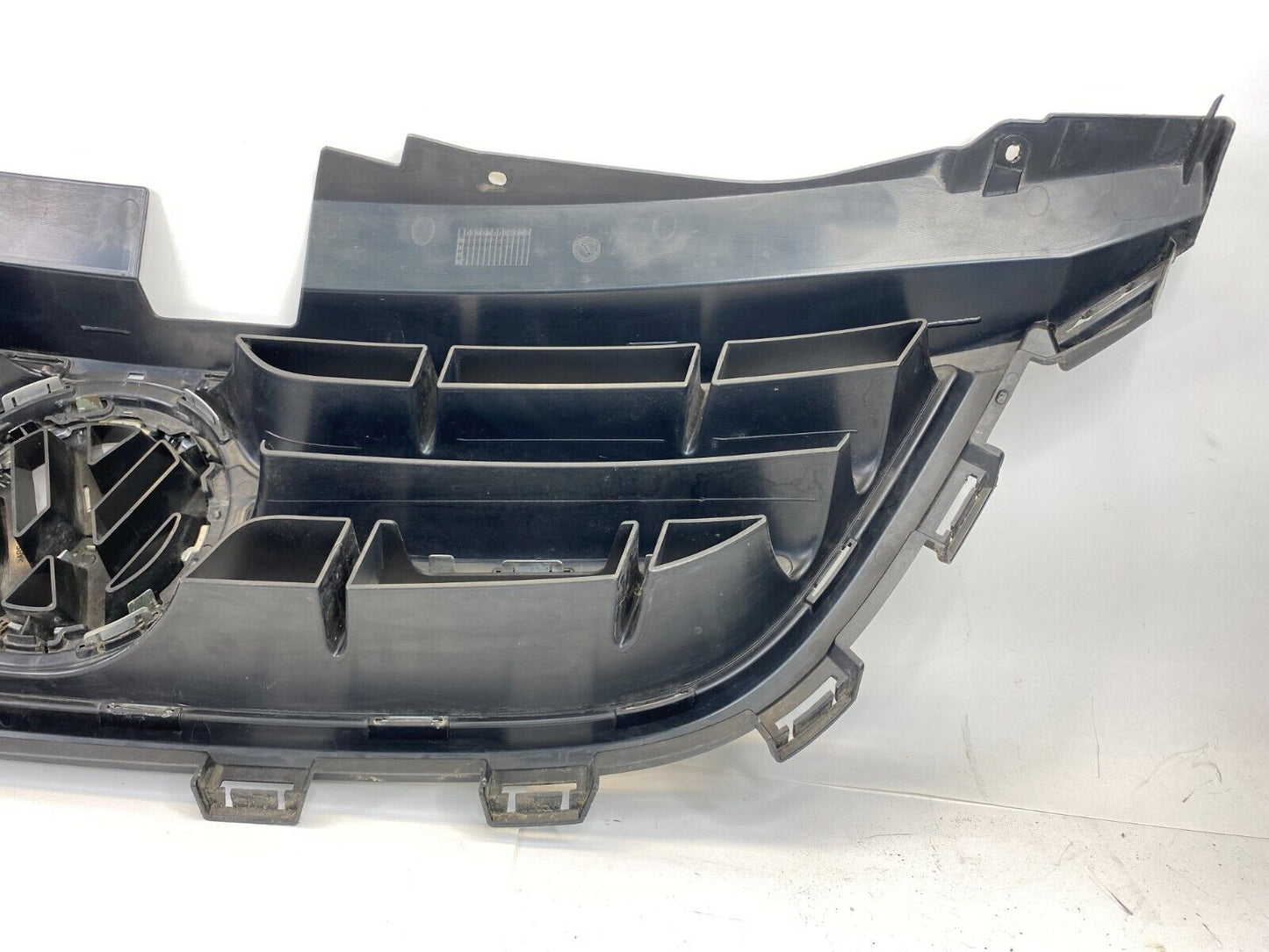 2009-2014 VW Volkswagen Routan Front Bumper Upper Grill Grille 05109914AA OEM