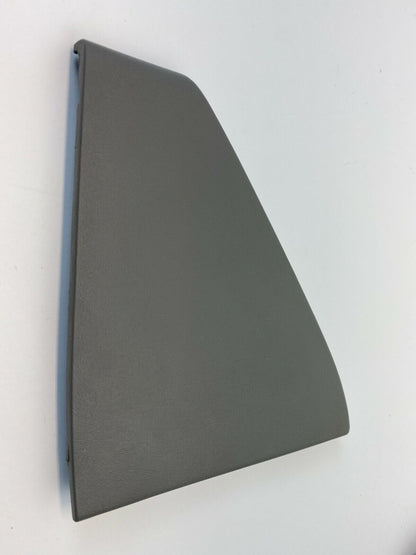 00-06 Chevrolet Tahoe Front Right Passenger Side Dash End Cover Trim 15761835