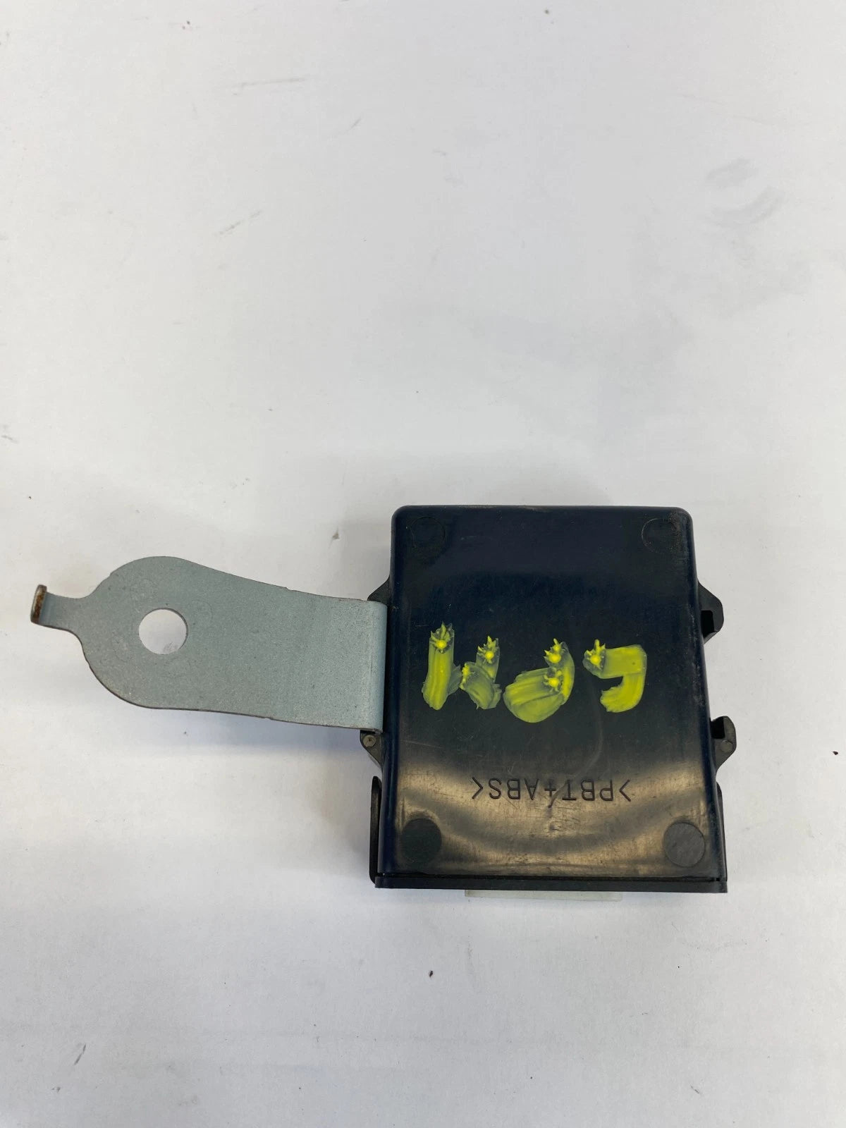 2004-2009 TOYOTA PRIUS LUGGAGE ELECTRICAL KEY OSCILLATOR MODULE 89993-47011 OEM