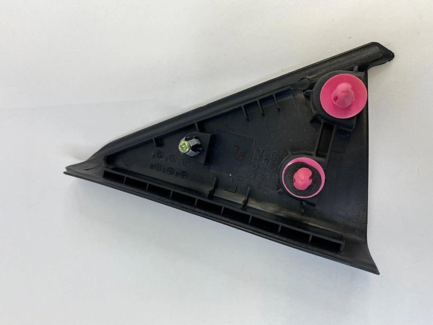 2009 2010 HYUNDAI ELANTRA SDN REAR LEFT BACK DOOR INNER DELTA CORNER 83910-2H001