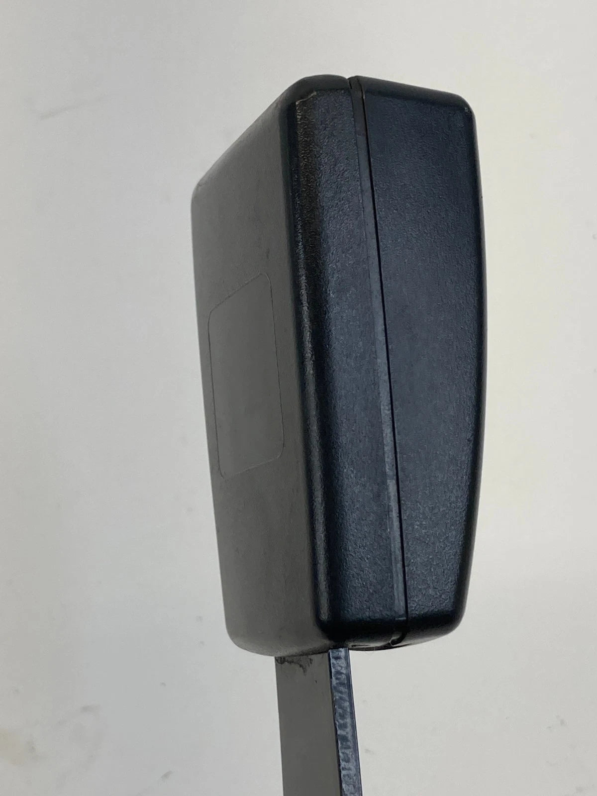 2010 2011 2012 Chevrolet Traverse Front Left Driver side Seat Belt Buckle OEM