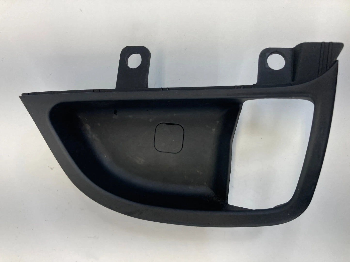 2011-2016 HYUNDAI ELANTRA REAR RIGHT INTERIOR DOOR HANDLE BEZEL COVER RR RH
