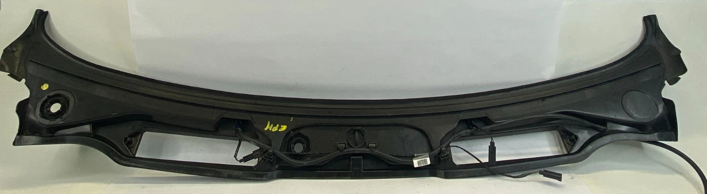 2007 2008 BMW 335XI COUPE FRONT WINDSHIELD WIPER COWL TRAY COVER PANEL TRIM OEM