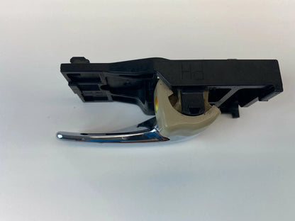2000-2004 TOYOTA AVALON INSIDE DOOR HANDLE FRONT RIGHT PASSENGER OEM 69205-AC010