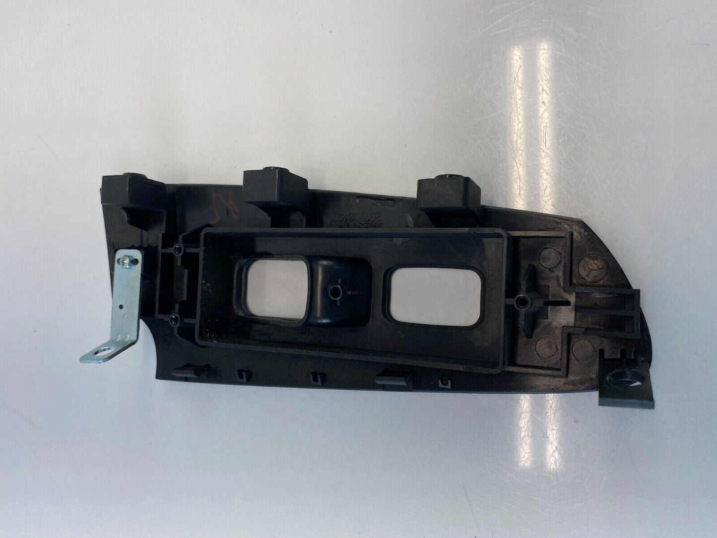 2010-2013 Kia Forte Front Right Side Door Window Switch Trim Bezel 201006192 OEM