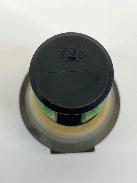 2005-2010 CHRYSLER 300 WINDSHIELD WASHER FLUID LEVEL SENSOR OEM