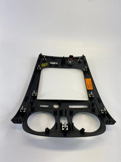 2006-2011 CHEVROLET HHR CENTER DASH RADIO CLIMATE CONTROL BEZEL 25833234 OEM