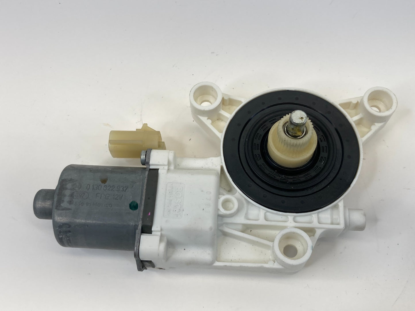 2015-2017 Chrysler 200 Rear Right Back Side Door Power Window Motor 3035783-A