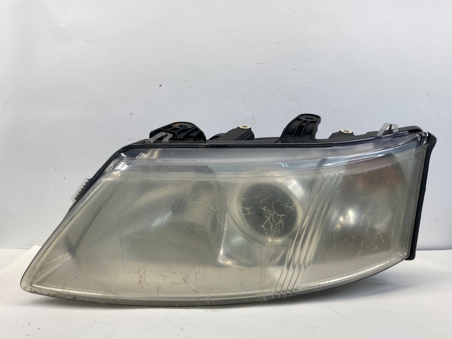 2003-2007 Saab 9-3 Front Left Driver Side Headlight Headlamp Halogen Aftermarket