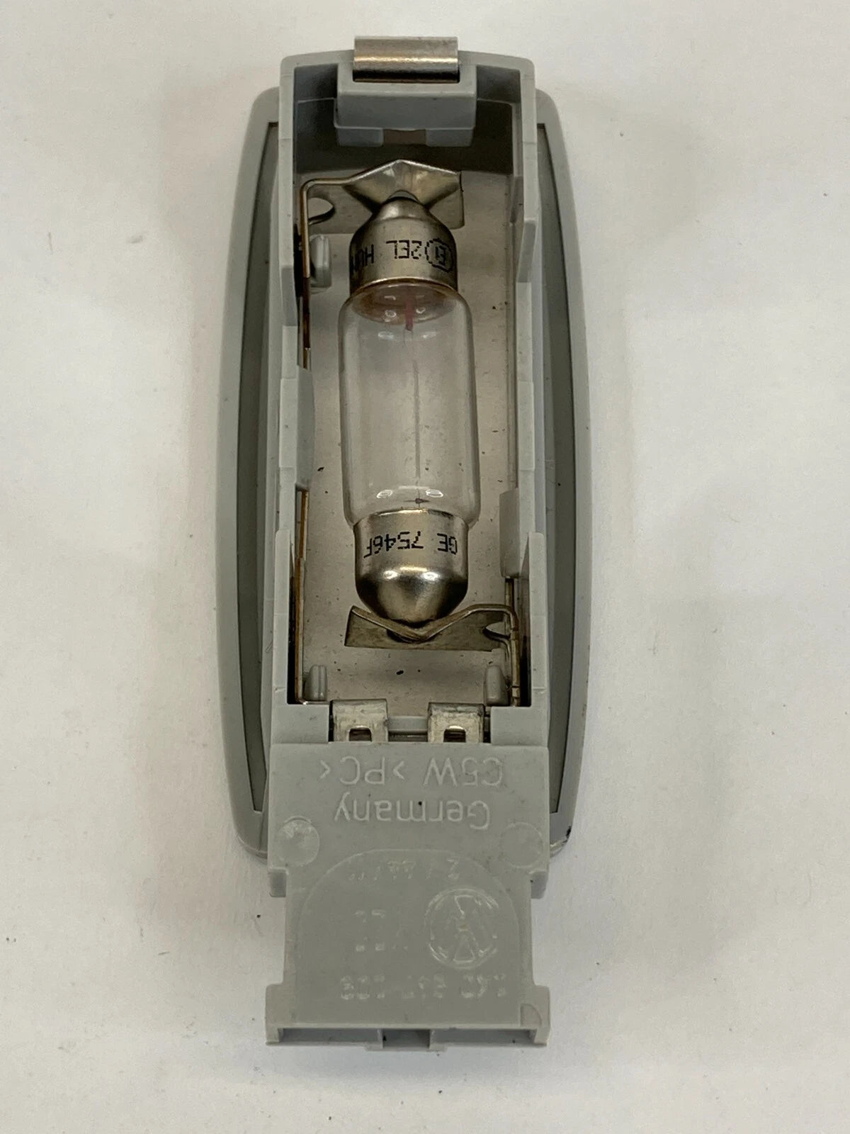 2006-2020 VOLKSWAGEN PASSAT FRONT RIGHT SIDE VISOR DOME MAP VANITY LIGHT LAMP