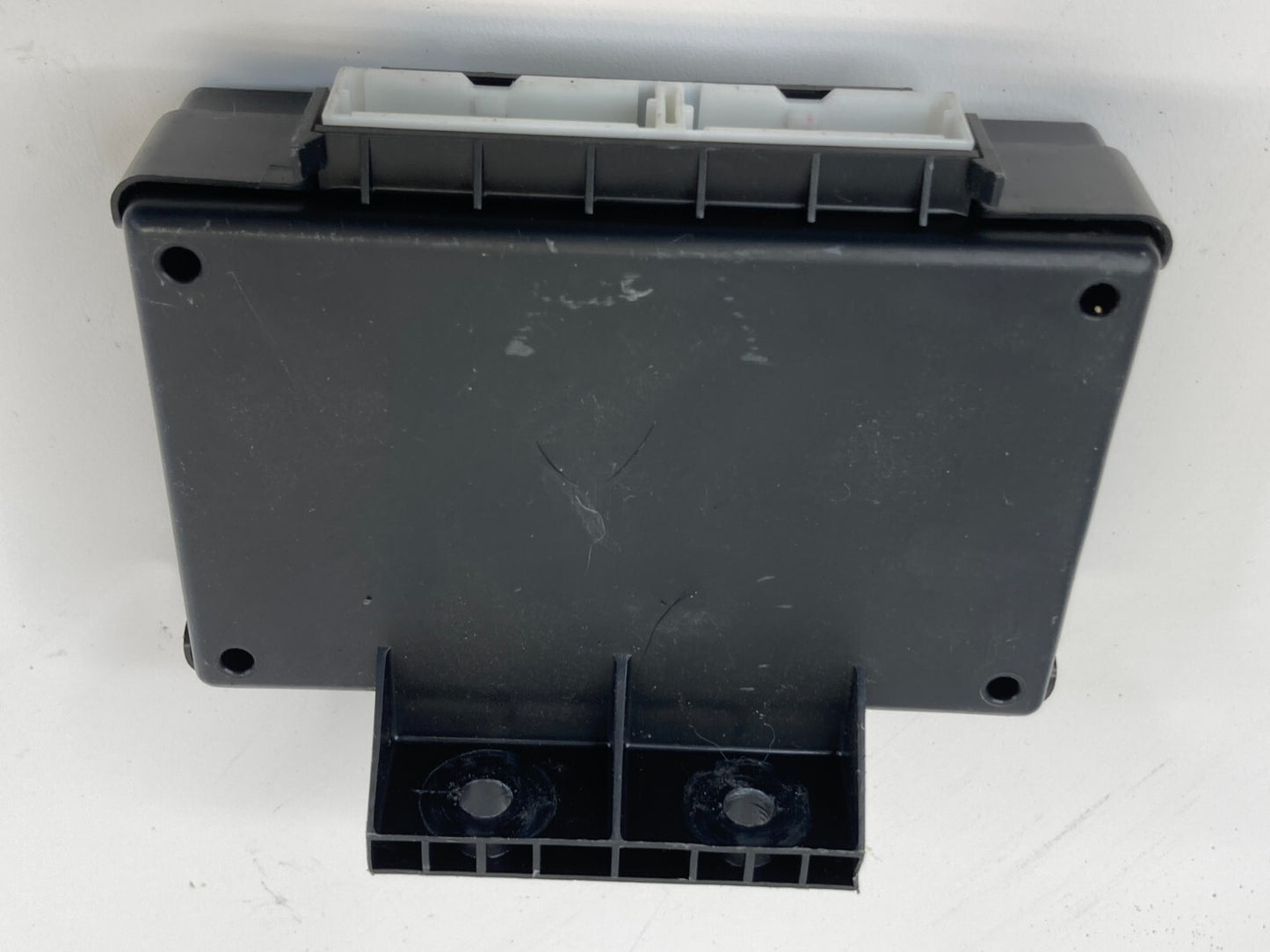 2012 2013 Hyundai Accent 1.6L L4 AT Body Control Module BCM BCU 95400-1R201 OEM