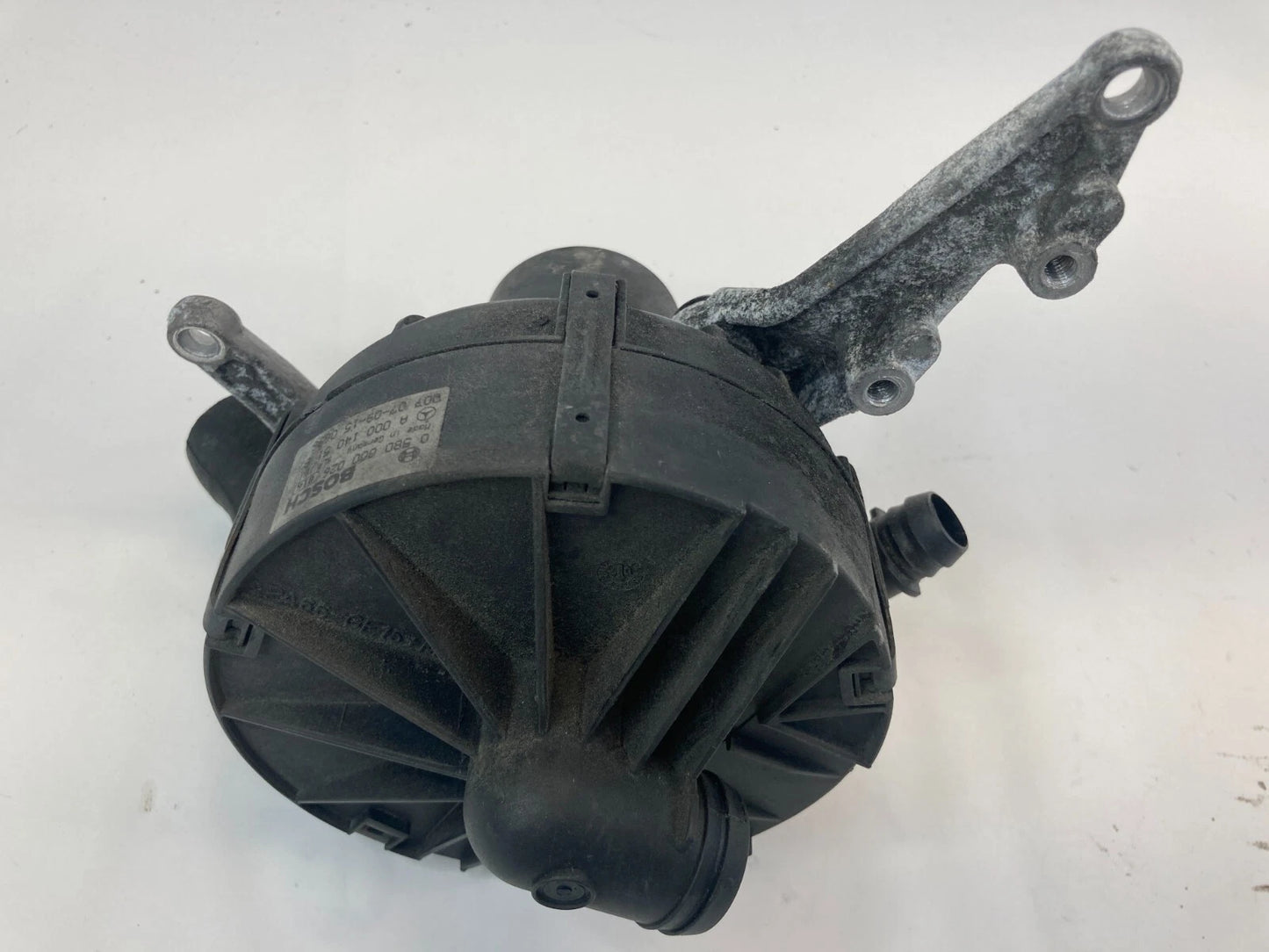 2006-2011 MERCEDES-BENZ R350 A.I.R PUMP SECONDARY AIR INJECTION PUMP 0001405185