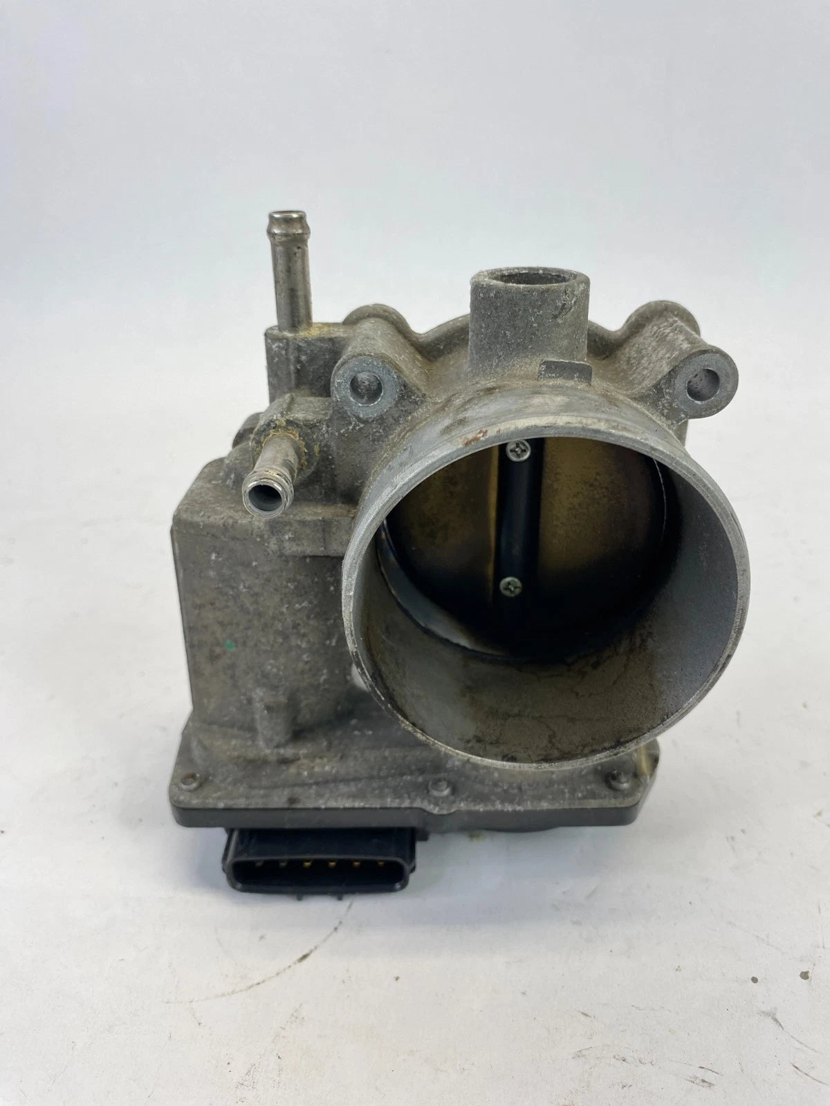 2005-2011 TOYOTA TUNDRA 4.0L V6 THROTTLE BODY VALVE ASSEMBLY OEM 22030-0P010