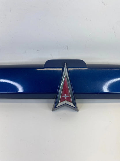 2008 PONTIAC TORRENT REAR TRUNK MOLDING GARNISH EMBLEM HANDLE 15820144 OEM