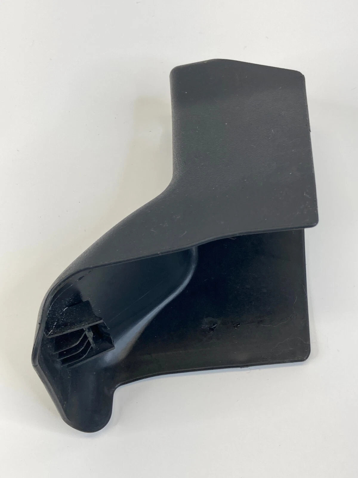 2009-2013 SUBARU FORESTER RIGHT SEAT OUTER TRACK END COVER TRIM CAP 64115SC020