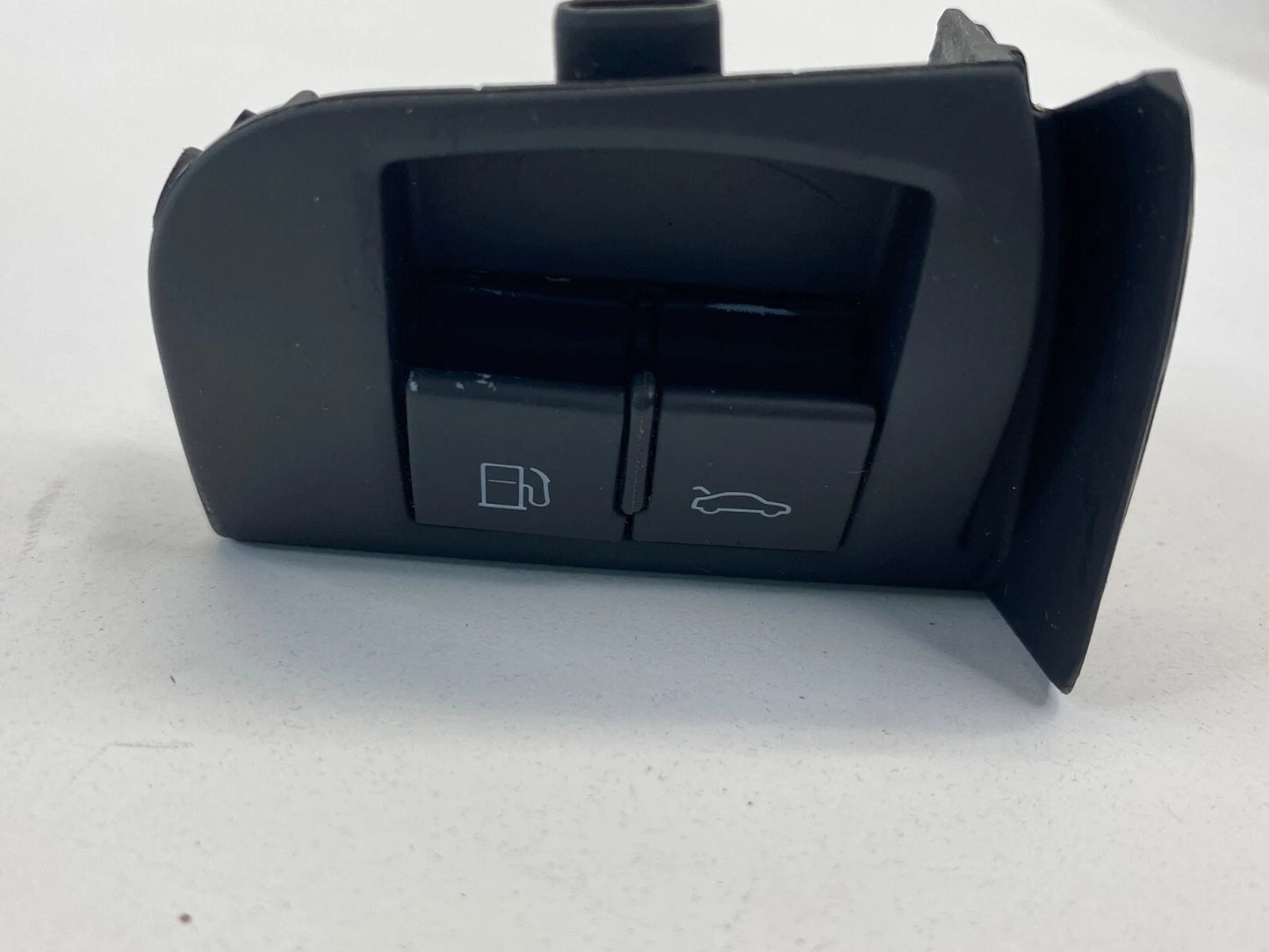 05-11 AUDI A6 QUATTRO OPENER TRUNK RELASE & FUEL DOOR CONTROL SWITCH 4F1959527