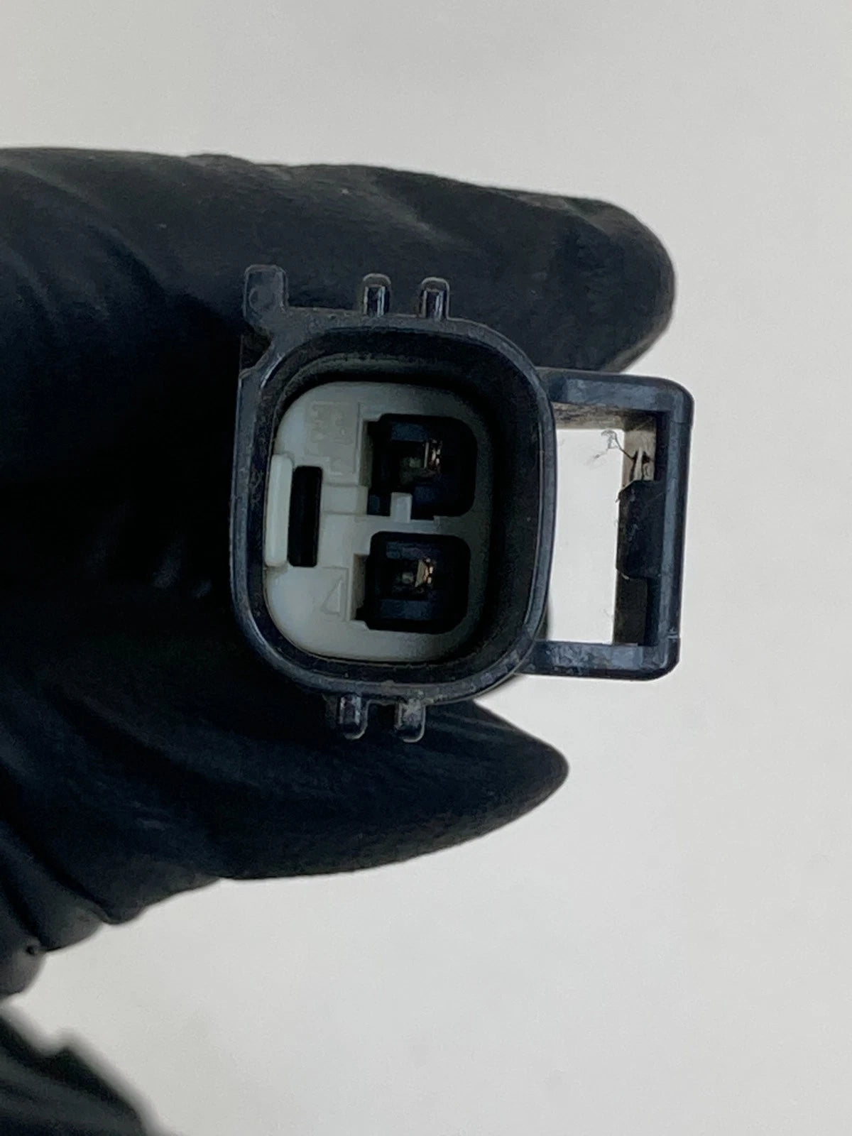 2011 2012 2013 Volvo S60 Front Right Side Marker Daytime Running Light OEM