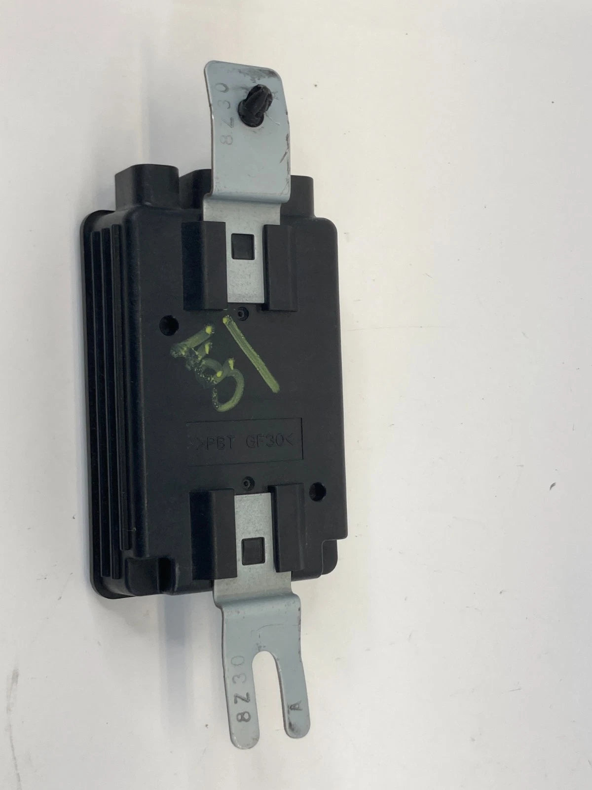 10-13 MAZDA3 MAZDA 3 FRONT RIGHT SEAT OCCUPANT CONTROL MODULE BBM2-67-SW0 OEM