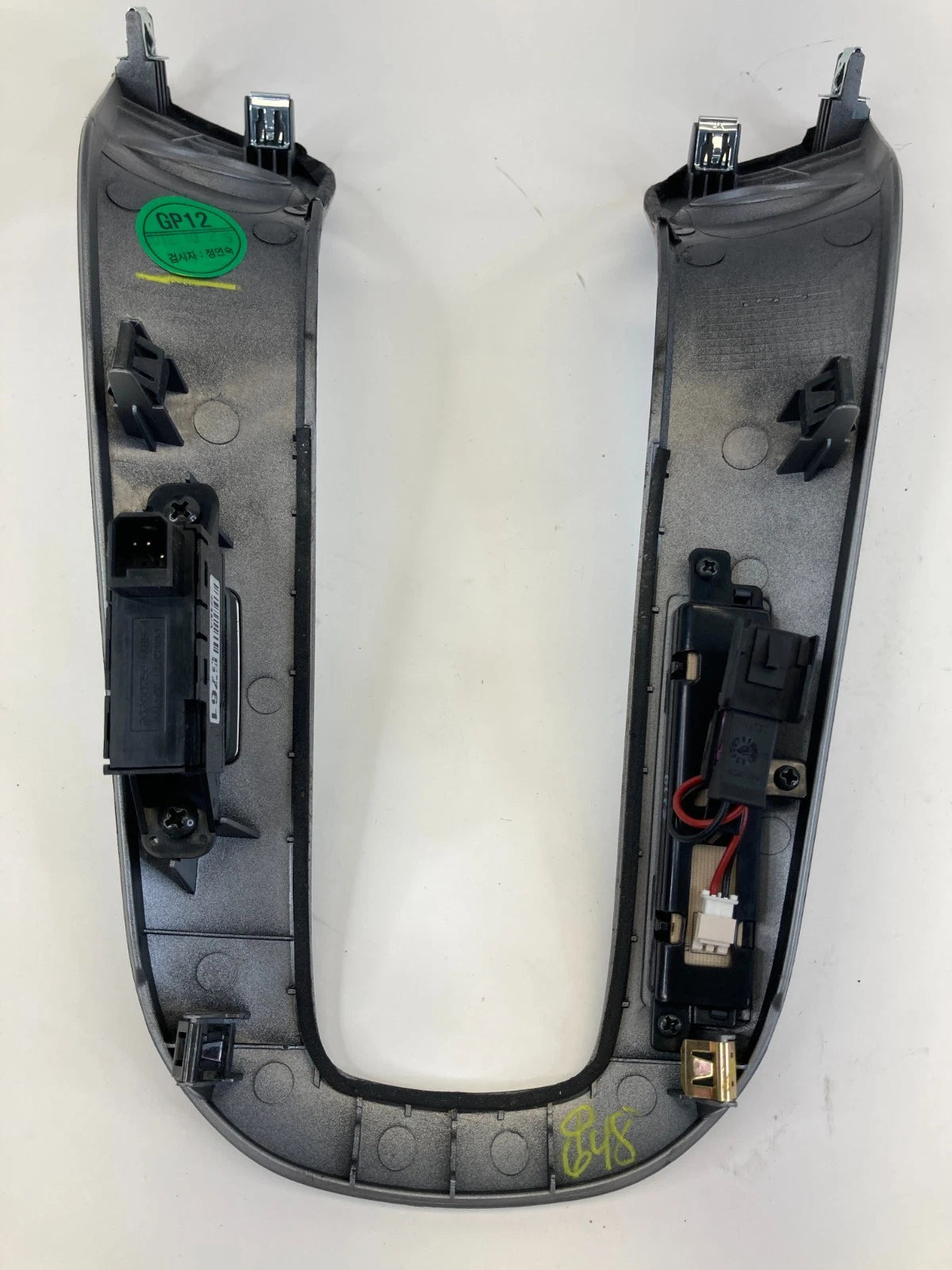 11-16 CHEVROLET CRUZE A/T CENTER CONSOLE GEAR SHIFT SHIFTER TRIM BEZEL 95955142