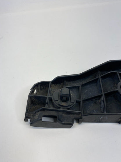 2009 2010 Toyota Corolla Right Side Bumper Bracket Support Retainer 52115-02130