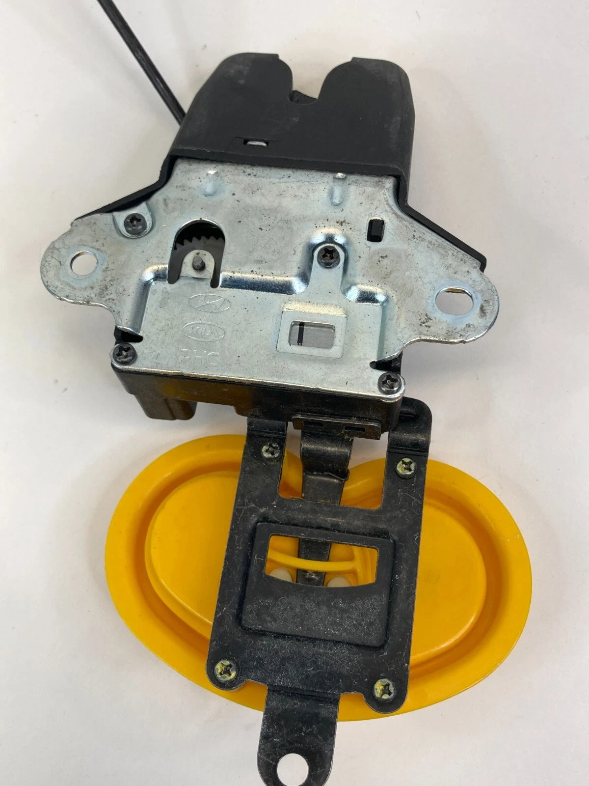 2006-2010 HYUNDAI ELANTRA SEDAN REAR TRUNK LID RELEASE LOCK LATCH ACTUATOR OEM