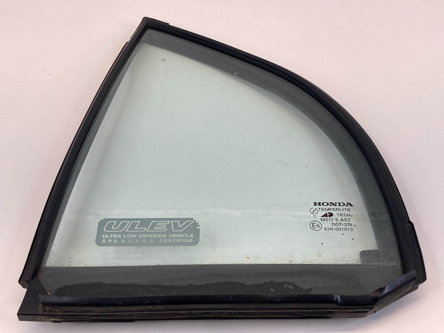 2001-2005 Honda Civic Sedan Rear Left Door Quarter Vent Window Glass 73491-S5D