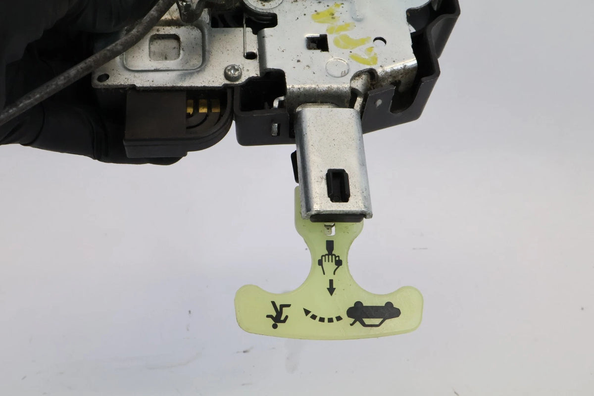 2007-2011 TOYOTA CAMRY REAR TRUNK LID LATCH LOCK ACTUATOR MECHANISM WITH RELEASE