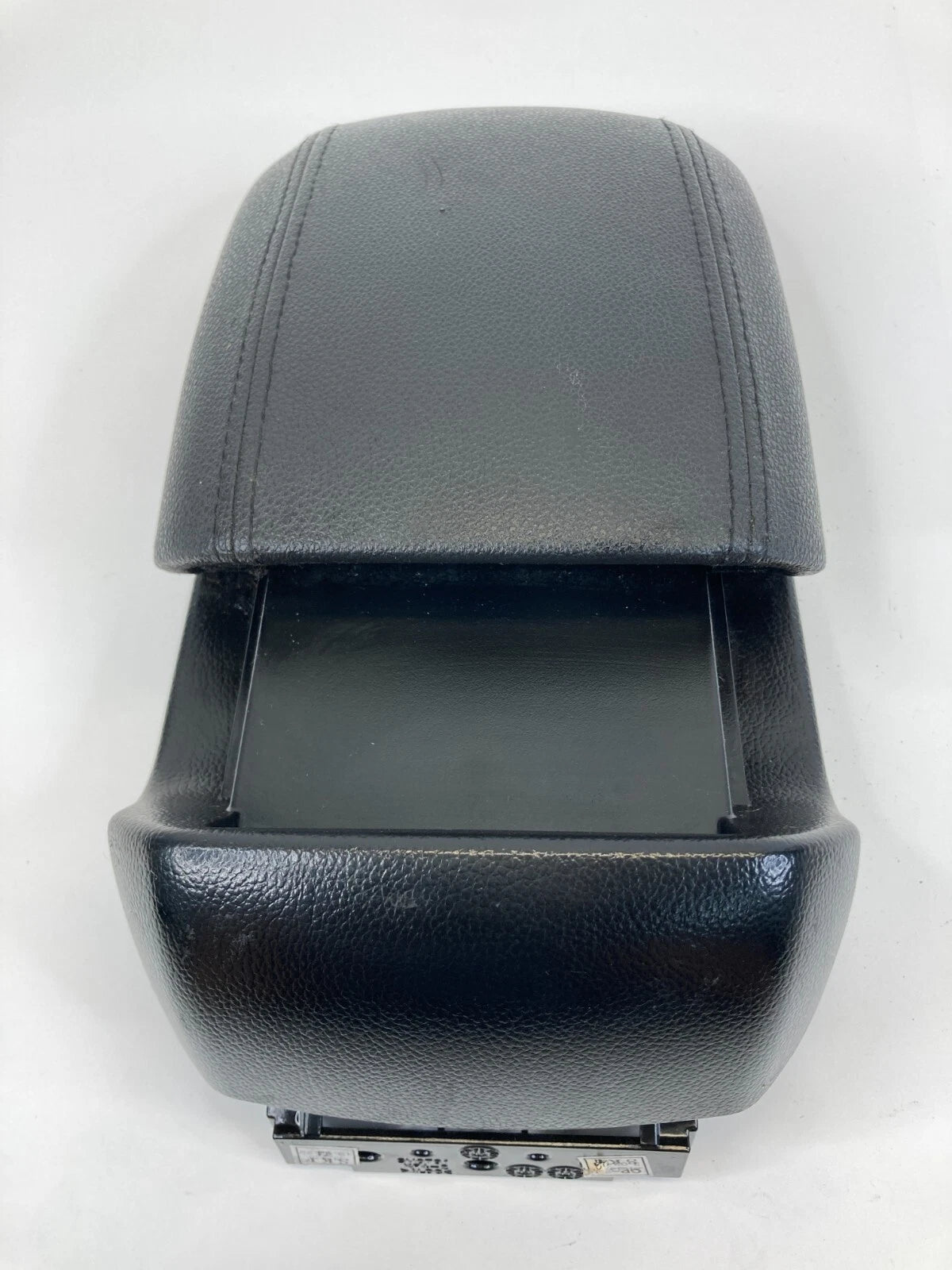 2011-2016 CHEVROLET CRUZE CENTER CONSOLE ARMREST TOP LID COVER ASSEMBLY OEM