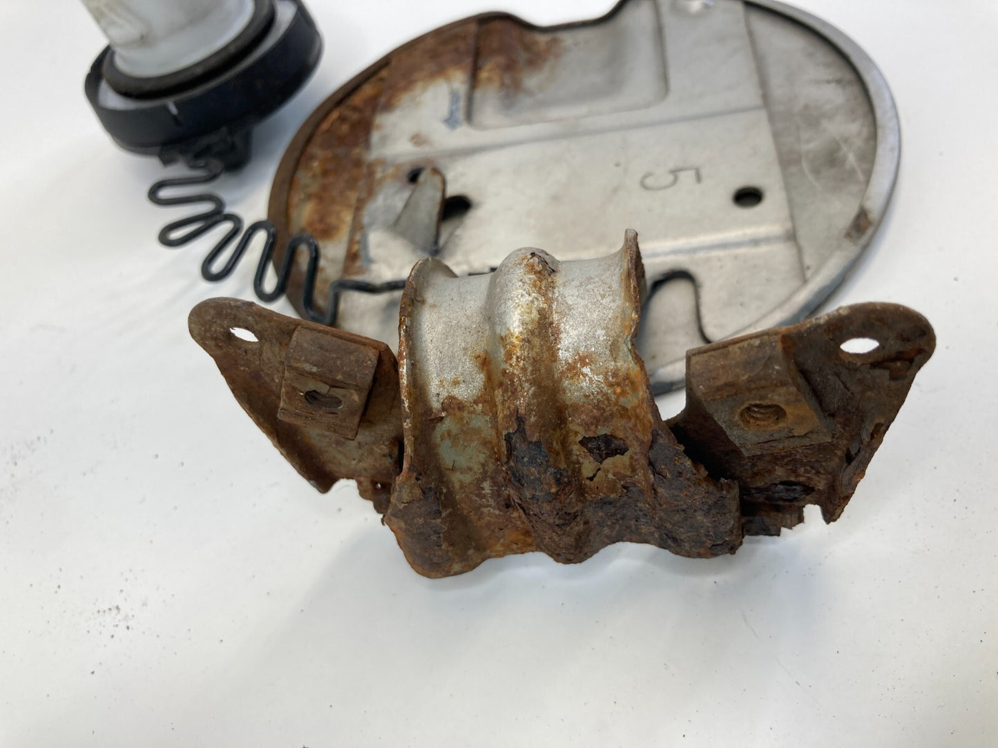 2004-2012 Chevrolet Colorado GMC Canyon Fuel Filler Gas Door Lid w/ Cap OEM