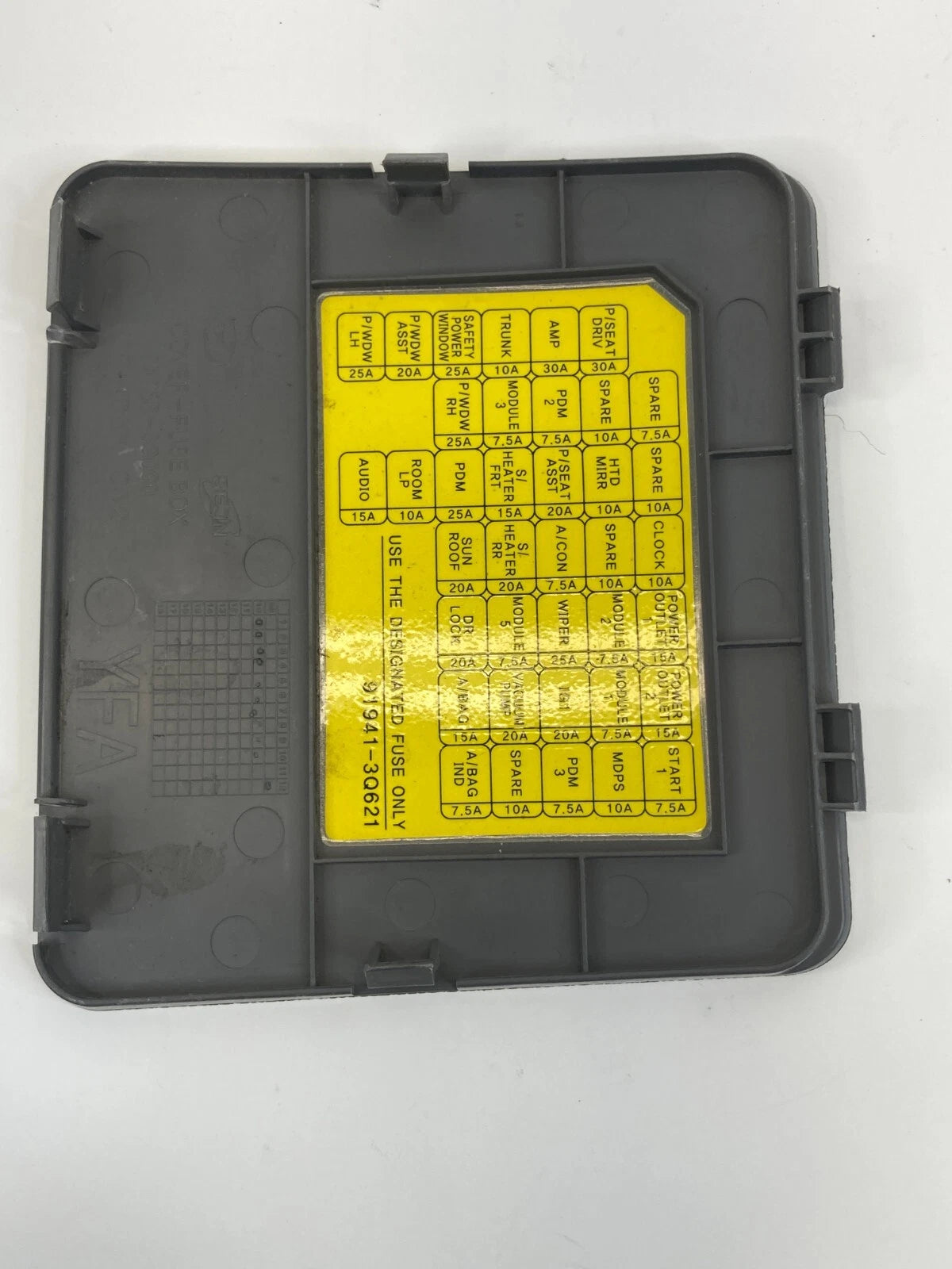 2011-2014 HYUNDAI SONATA INTERIOR LOWER DASH FUSE BOX LID COVER 84758-3S000 OEM